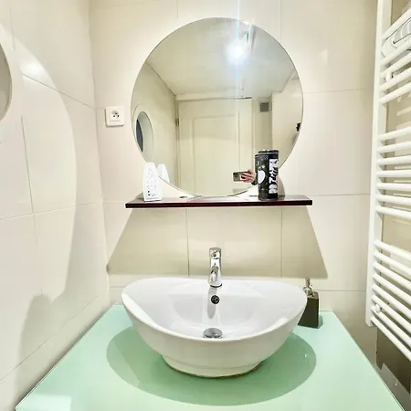 Grand Duplex - Chic & Confort - Vieux-port 2min A Pied - Climatisation - Wifi Gratuit Apartment La Rochelle (Charente-Maritime)